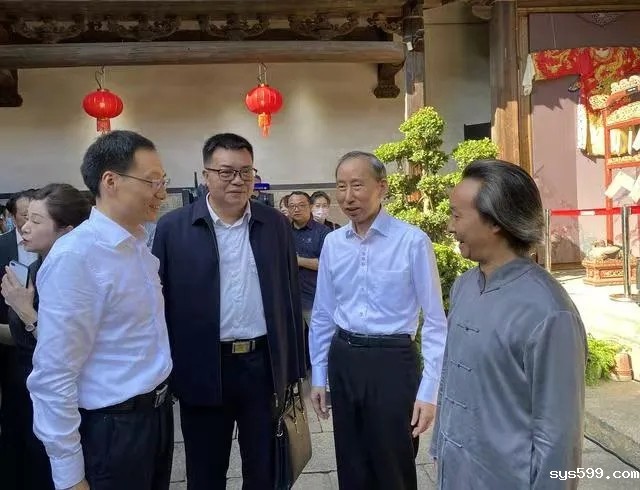 1.webp.jpg 1.webp.jpg