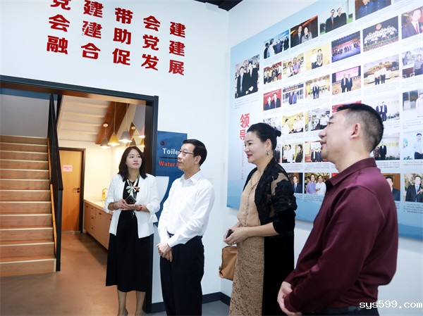 2L8A7103.jpg 2L8A7103.jpg