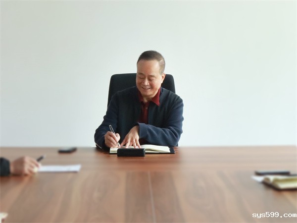 2L8A8293.jpg 2L8A8293.jpg