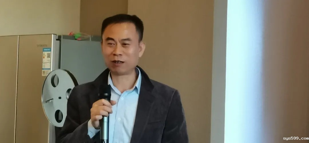 8.webp.jpg 8.webp.jpg