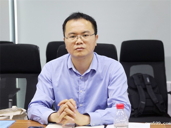 2L8A5393.jpg 2L8A5393.jpg