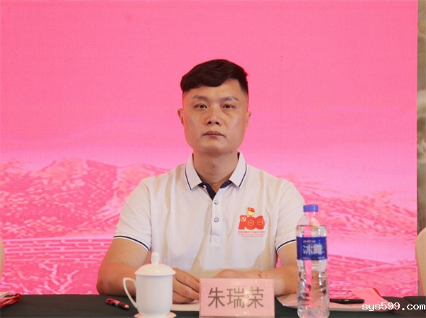 2L8A6104.jpg 2L8A6104.jpg