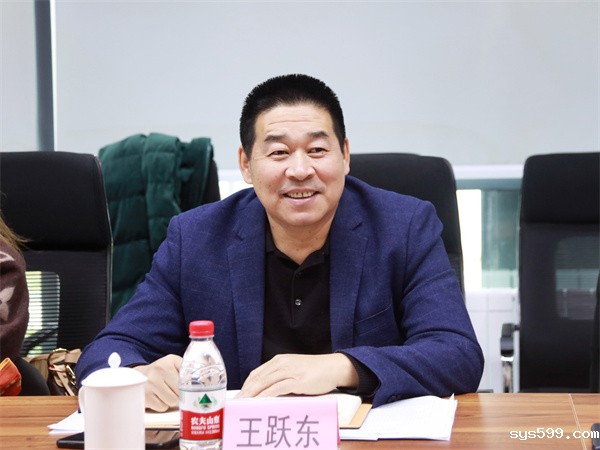 2L8A0175.jpg 2L8A0175.jpg