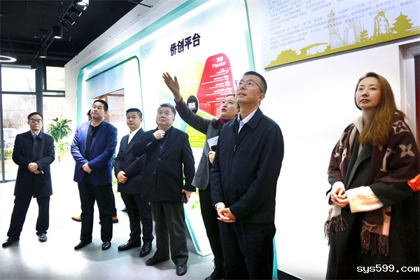 2L8A9832.jpg 2L8A9832.jpg