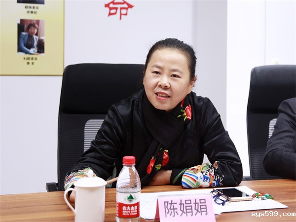 2L8A0335.jpg 2L8A0335.jpg