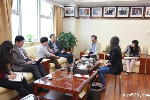 朝阳区委非公经济工委书记王素荣调研商会党建工作