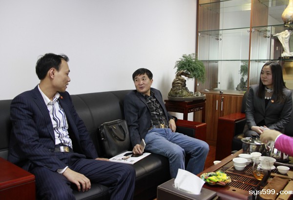 bv伟德中文网副会长郑平凡：捐资助学造福祉