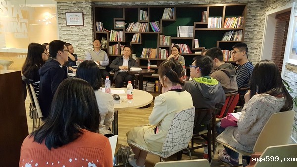 “青春●中国梦”学子英才团队成员开展“书香交流”分享主题活动