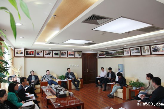 朝阳区委非公经济工委领导莅临商会调研商会党建工作