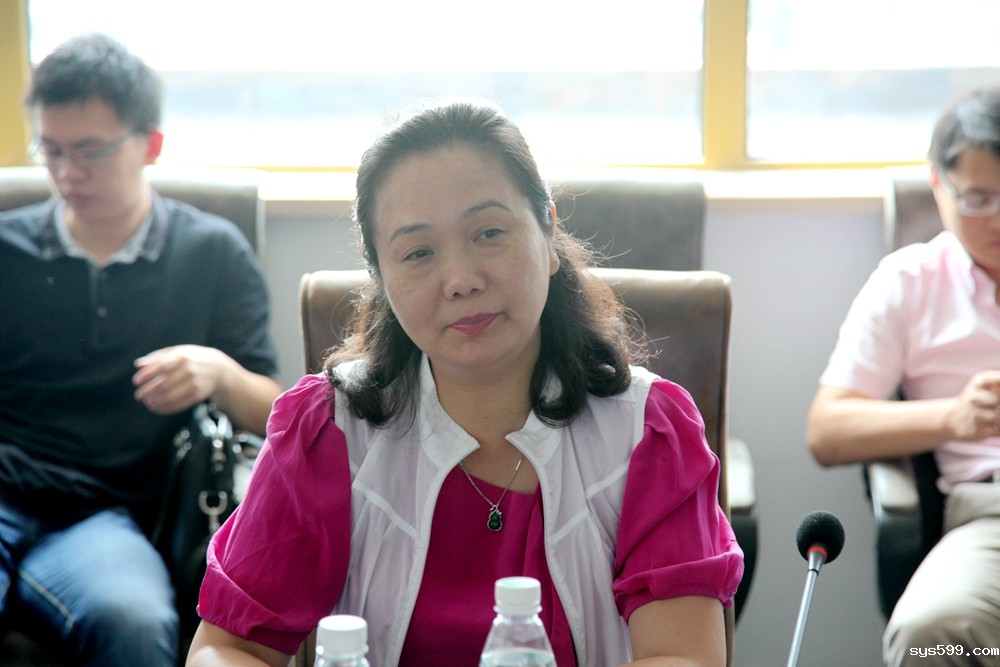 福建省委统战部副部长、省工商联党组书记王玲一行考察在京闽籍企业